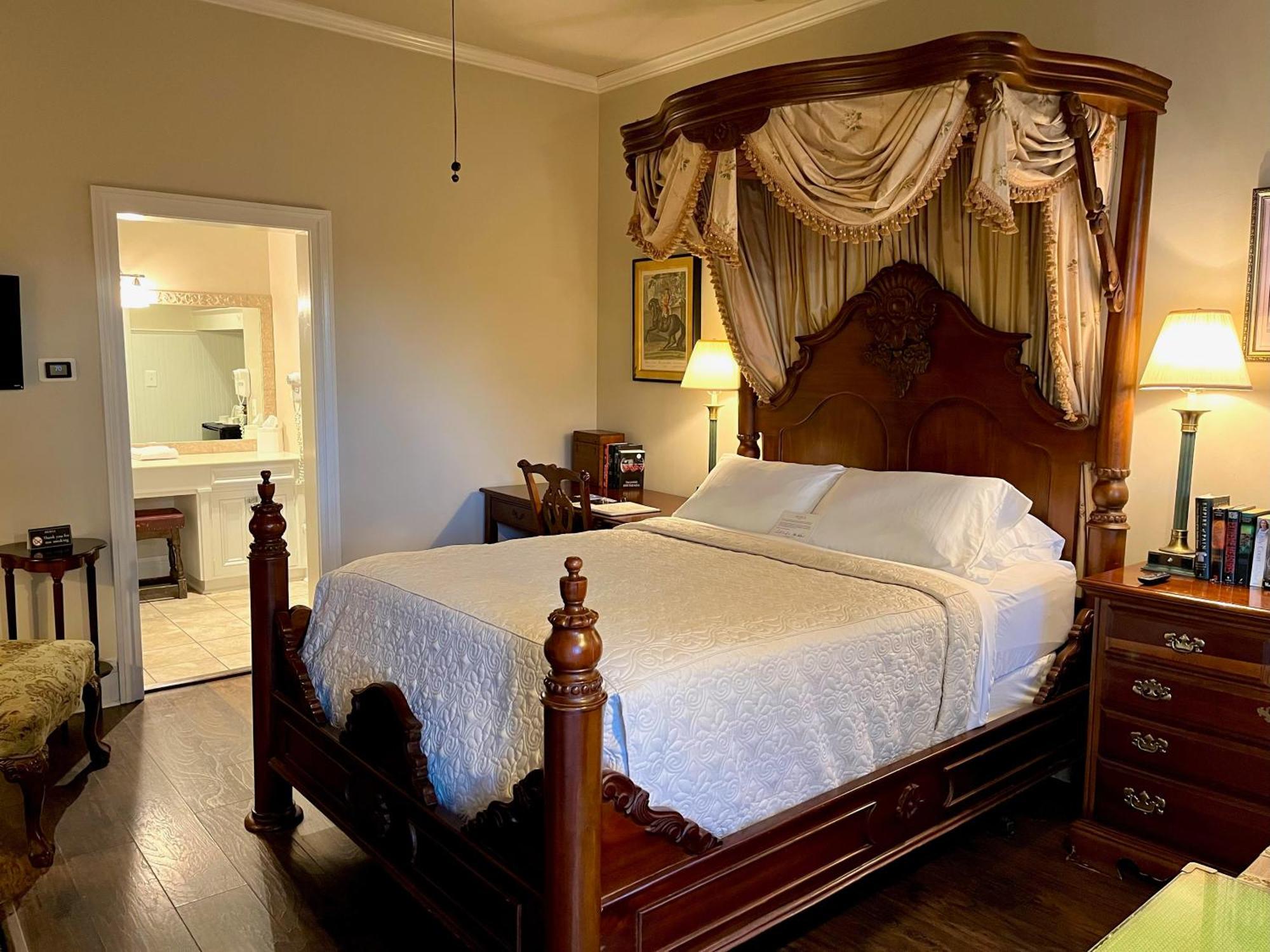 Anchuca Historic Mansion & Bed and breakfast Vicksburg